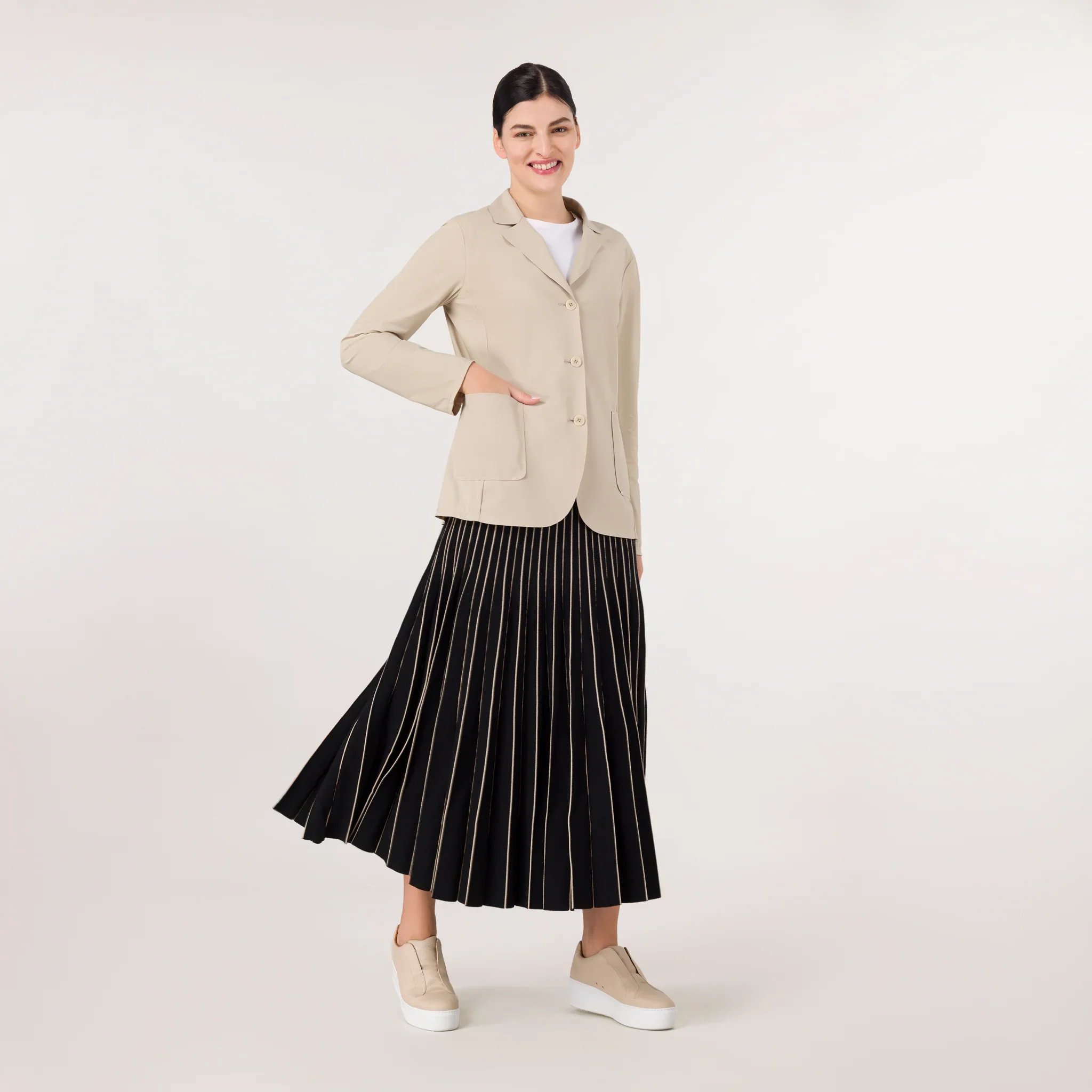 Lightbreeze Blazer - SEASONAL SAND