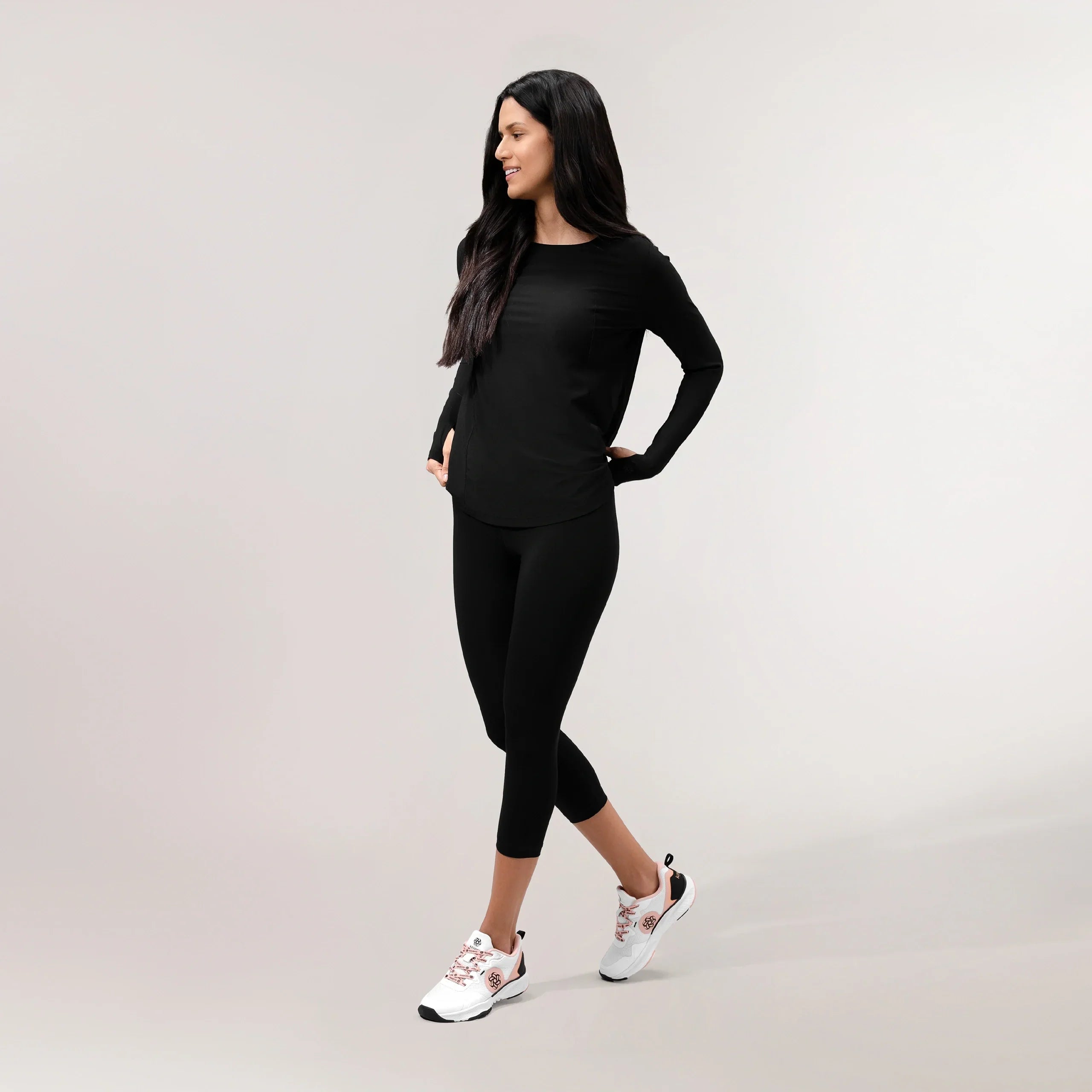 Sculpting Compression Crop Legging - CORE BLACK