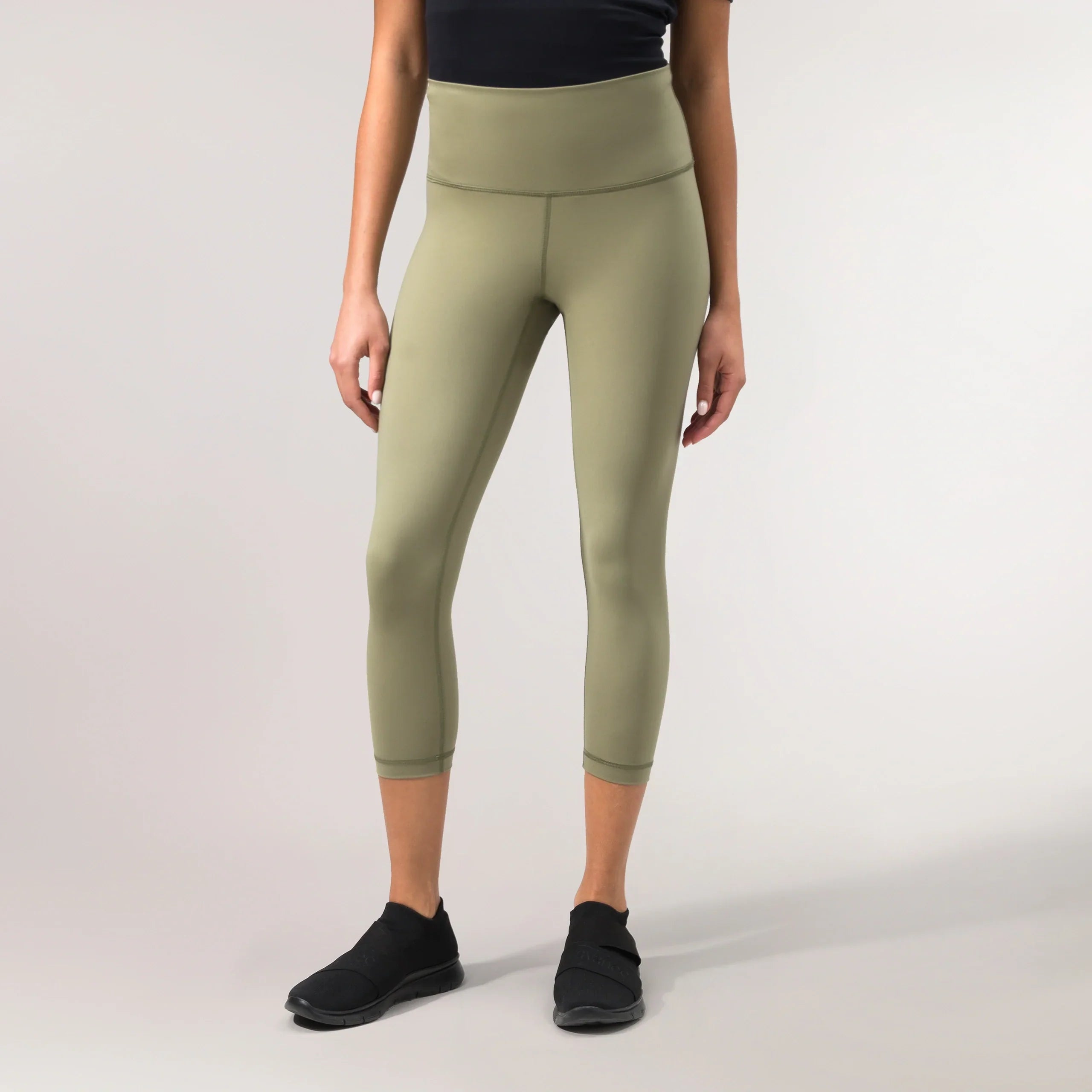Sculpting Compression Crop Legging - CORE MUSK GREEN