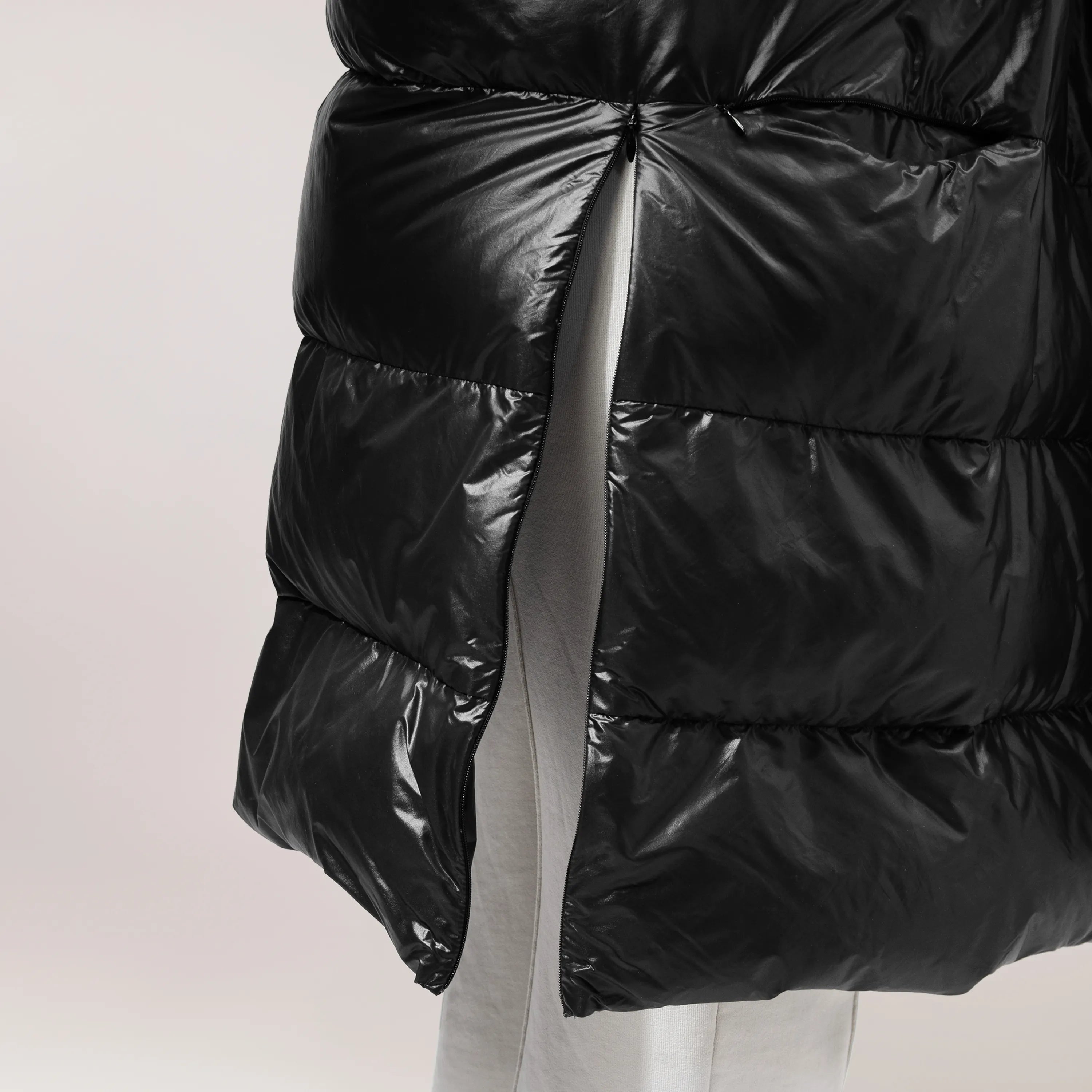 Puffer Vest - CORE BLACK
