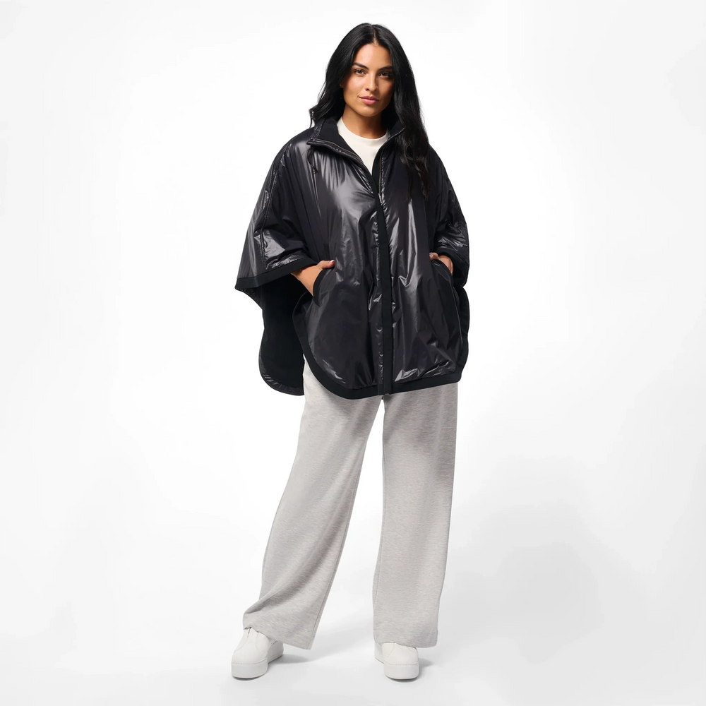 Reversible Cape - CORE BLACK