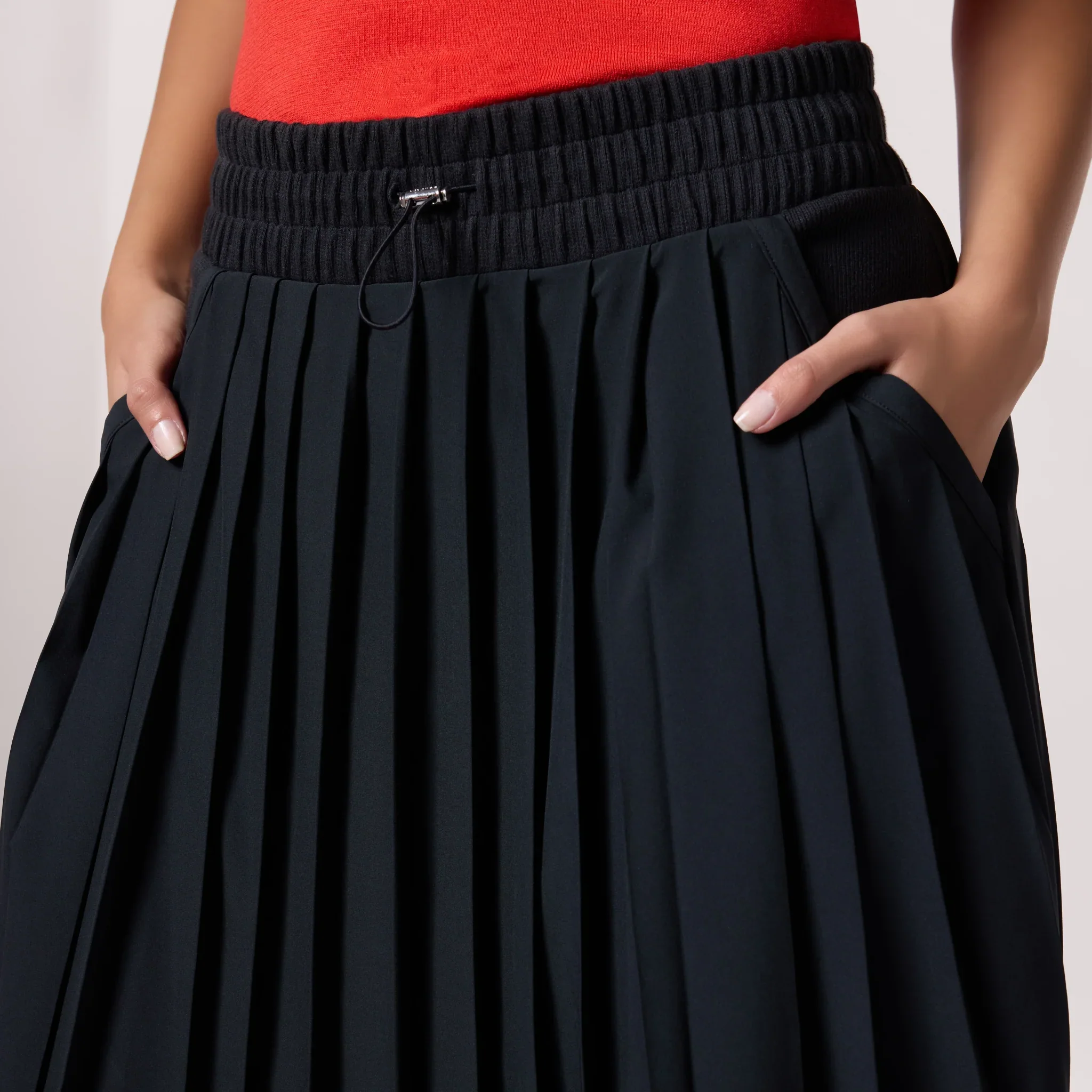 Active Pleated Skirt - SEASONAL BLACK