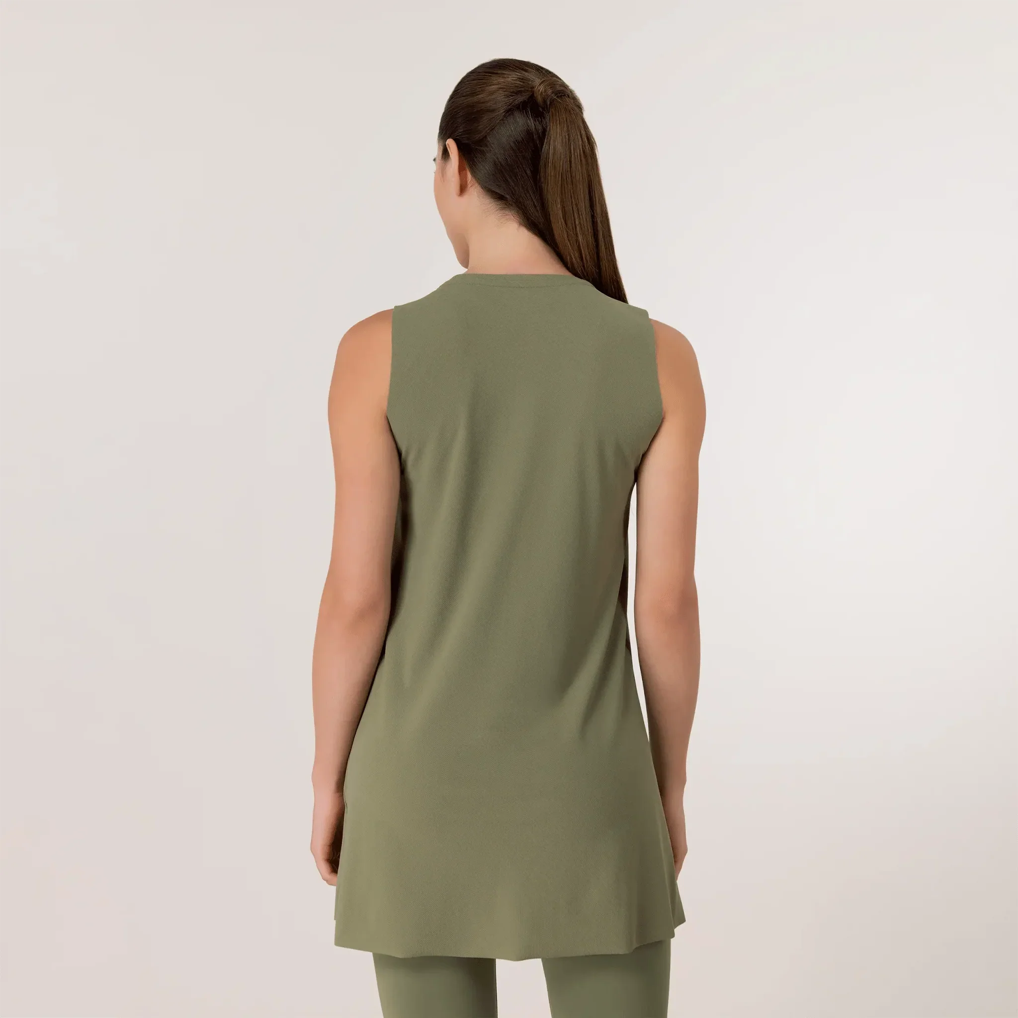 Twirl Studio Top - CORE MUSK GREEN